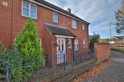 3 bedroom terraced house to rent, Monterey Road, Walton Cardiff, Tewkesbury