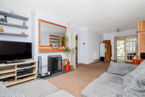 3 bedroom link detached house for sale, Farhalls Crescent, Horsham