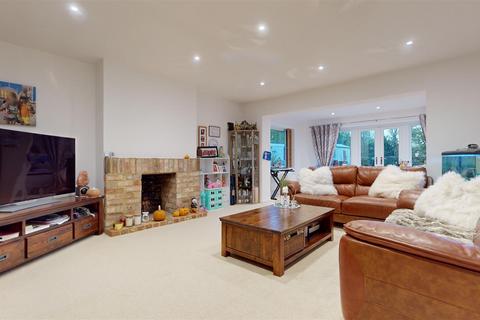 3 bedroom detached bungalow for sale, The Meadway, LOUGHTON