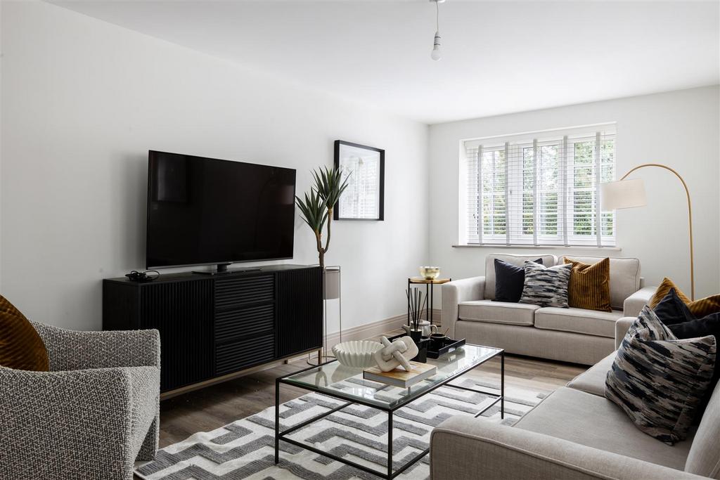 7 De Clare Court-7.jpg