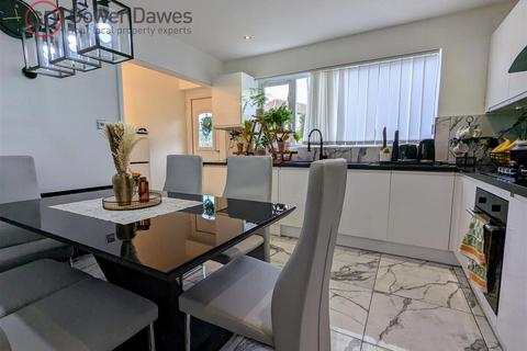 123 River View, Chadwell St Mary, Grays, RM16 4BA