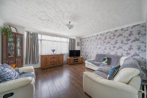 3 bedroom maisonette for sale, Sunbury-on-Thames,  Surrey,  TW16