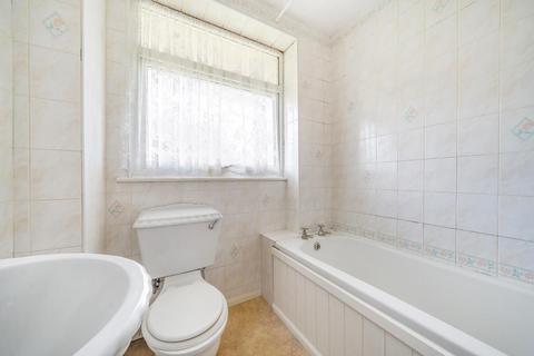 5, Killigrew House Percy Bryant Road, Sunbury-on-thames, TW16 7BT