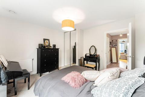 1 bedroom apartment for sale, Broome Way, London, SE5