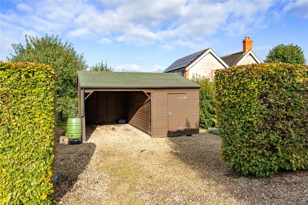 Garage/Workshop