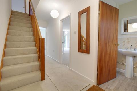 4 bedroom detached house for sale, Ladywell Close, Gloucester