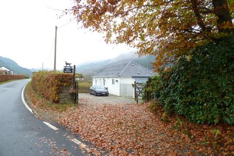 3 bedroom detached bungalow for sale, Coul Cottage Main road, Ardentinny, PA23 8TT