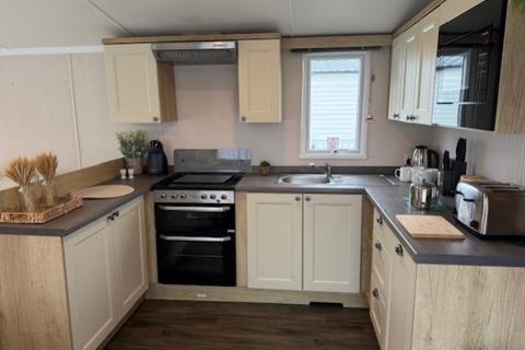 3 bedroom static caravan for sale, Swift Burgundy 2020 Par Sands, Par