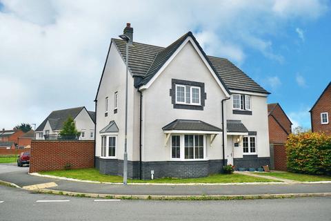 4 bedroom detached house for sale, Codling Road Evesham WR11 3JE