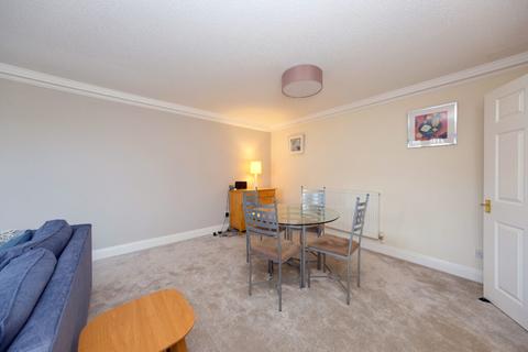 6/11 Powderhall Brae, Edinburgh, EH7 4GE