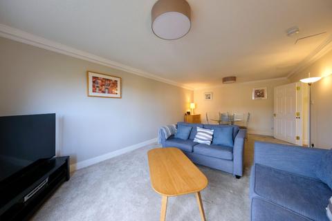 6/11 Powderhall Brae, Edinburgh, EH7 4GE