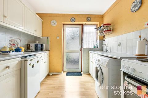 3 bedroom end of terrace house for sale, Penton Drive, Cheshunt, Waltham Cross, Hertfordshire, EN8 9RS