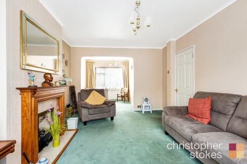 3 bedroom end of terrace house for sale, Penton Drive, Cheshunt, Waltham Cross, Hertfordshire, EN8 9RS