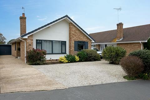 3 bedroom detached bungalow for sale, Boxgrove Gardens, Aldwick, Bognor Regis, West Sussex PO21