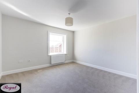 2 bedroom flat to rent, Market Street, Sandwich