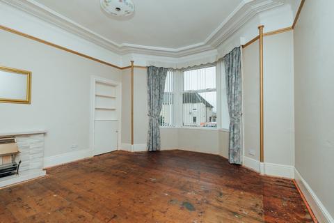 3 bedroom terraced house for sale, Dirleton Gardens, Alloa. FK10 1NL