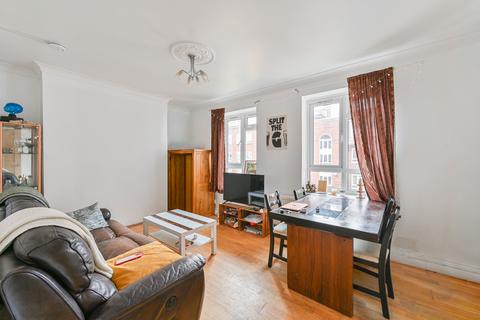 undefined, Whites Square, Clapham