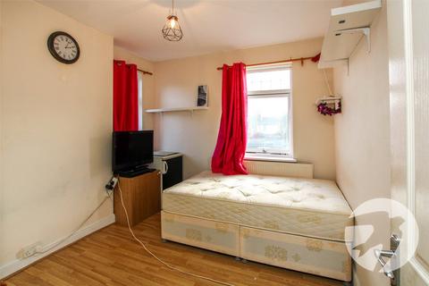 19 Vandyke Cross, London, SE9 6DE