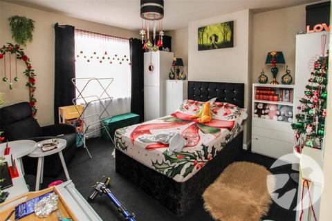 19 Vandyke Cross, London, SE9 6DE