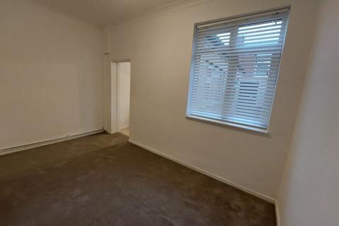 2 bedroom terraced house to rent, Reid Street, Darlington DL3