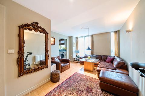 2 bedroom apartment for sale, Caledonian Road, London, N7