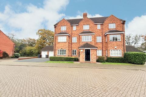 28 Aldershaws, Shirley, Solihull, B90 1SQ