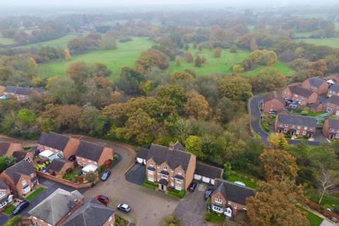 28 Aldershaws, Shirley, Solihull, B90 1SQ