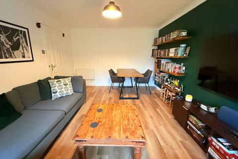 28 Aldershaws, Shirley, Solihull, B90 1SQ
