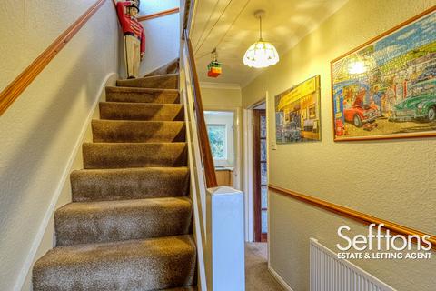 3 bedroom semi-detached house for sale, Dell Crescent, Norwich, Norfolk