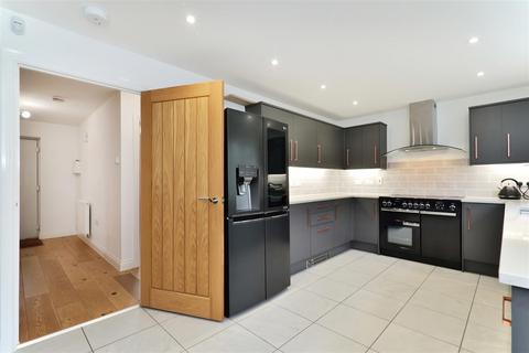 48 Vine Tree Close, Withington, Hereford, HR1 3QW