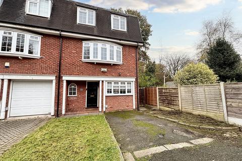 5 bedroom end of terrace house for sale, Woodlea, Manchester M28