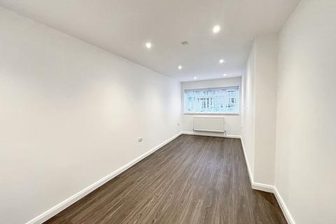 5 bedroom end of terrace house for sale, Woodlea, Manchester M28