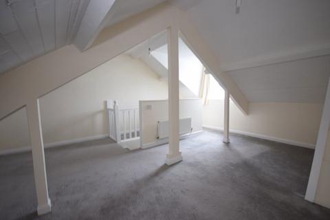 1 bedroom flat to rent, Cornmarket Street, Great Torrington, Devon