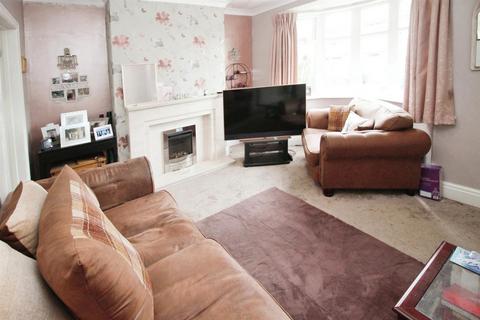 3 bedroom semi-detached house for sale, Low Ash Grove, Shipley BD18