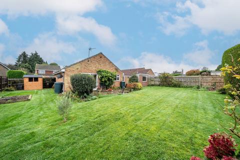 4 Lomond Close, Oakley, Basingstoke, RG23 7NA