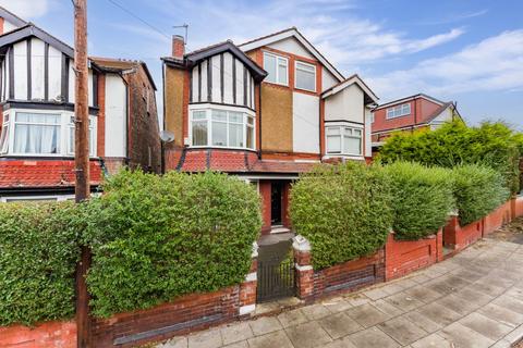 4 bedroom semi-detached house for sale, Cliff Cresent, Salford