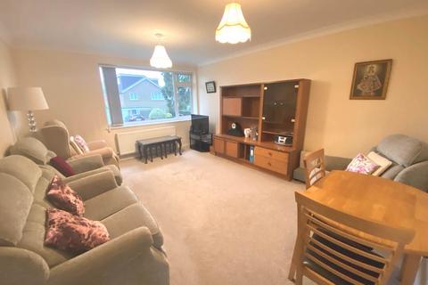 2 bedroom maisonette to rent, Cuckmans Drive, St Albans