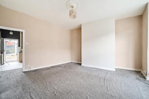 2 bedroom terraced house for sale, Green Street, Middleton, Manchester