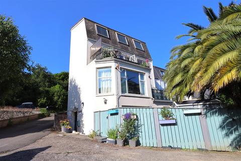 Old Trinity Hill, Jersey JE2