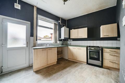 2 bedroom terraced house for sale, Green Street, Middleton, Manchester