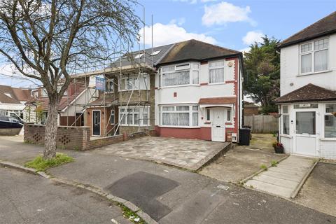 3 bedroom semi-detached house for sale, Worton Gardens, Isleworth TW7