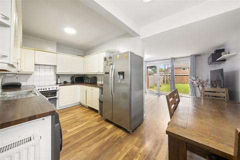 51 Worton Gardens, Isleworth, TW7 4BD