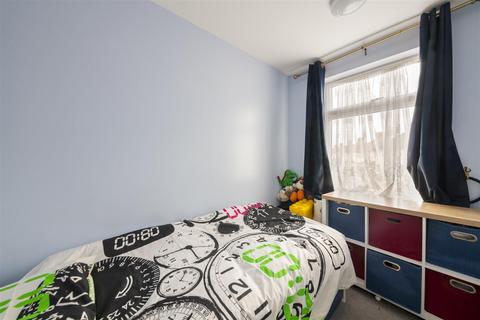 51 Worton Gardens, Isleworth, TW7 4BD