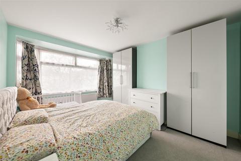 51 Worton Gardens, Isleworth, TW7 4BD