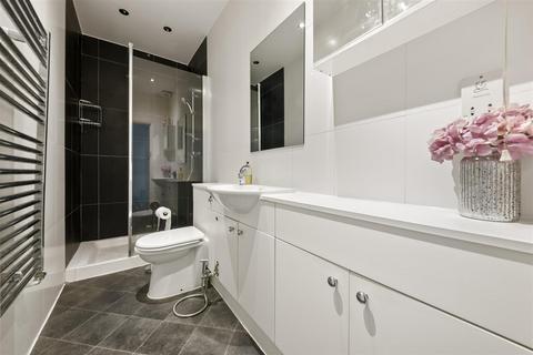 51 Worton Gardens, Isleworth, TW7 4BD