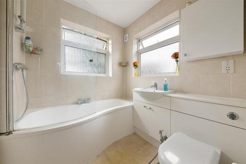 51 Worton Gardens, Isleworth, TW7 4BD
