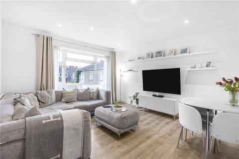 2 bedroom flat for sale, Jackdaws, Welwyn Garden City, Hertfordshire, AL7