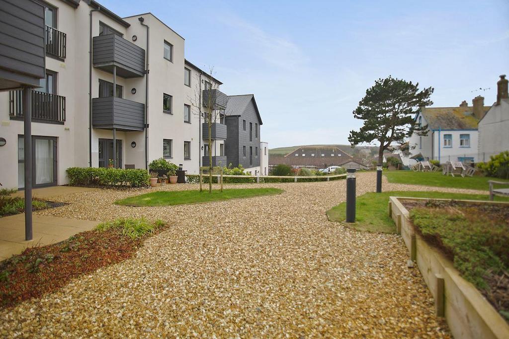 Landscaped Communal Gardens