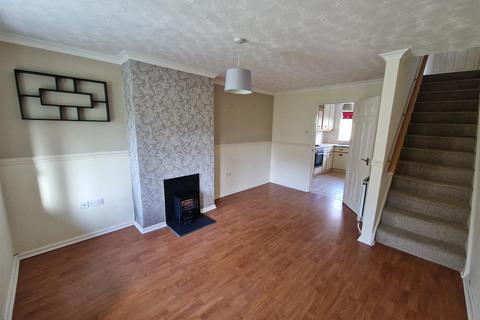 2 bedroom terraced house to rent, Grampound Road, Truro