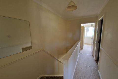 2 bedroom terraced house to rent, Grampound Road, Truro